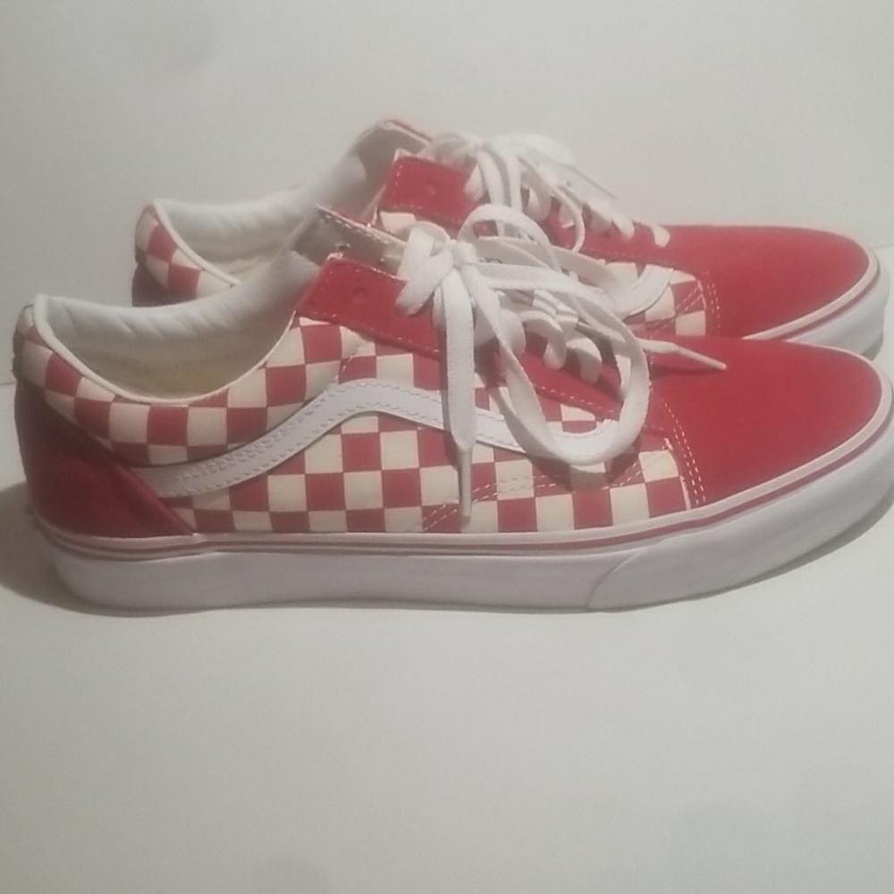 Van's Red and White Checkered